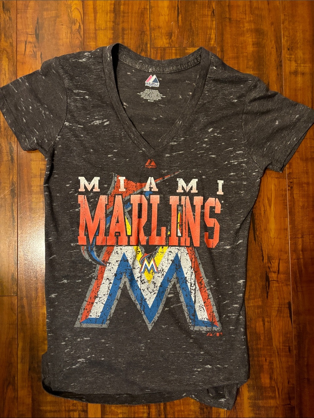Majestic Miami Marlins Black Graphic V-Neck Tee